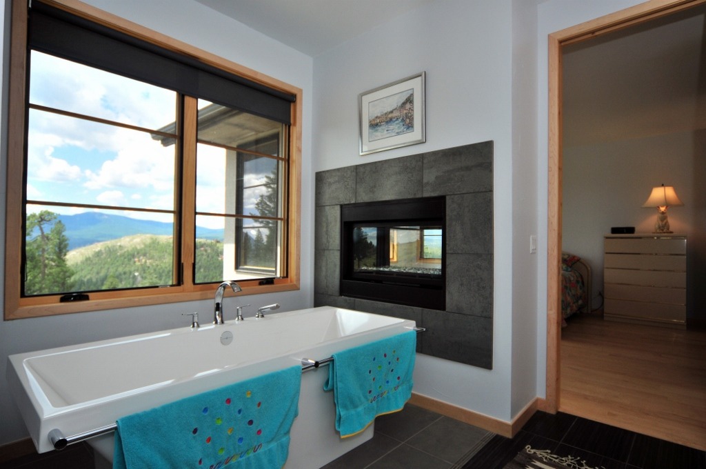 Unique modern soaking tub
